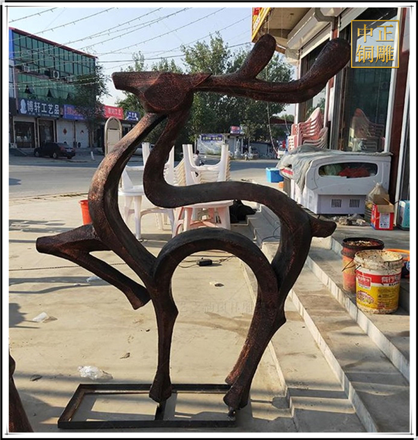 抽象鹿價(jià)格.jpg 抽象鹿價(jià)格.jpg