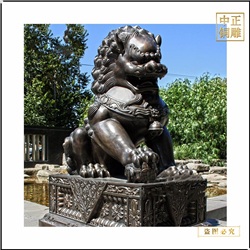 胸前帶鈴鐺故宮銅獅子圖片 胸前帶鈴鐺故宮銅獅子圖片