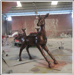 梅花鹿銅像 梅花鹿銅像